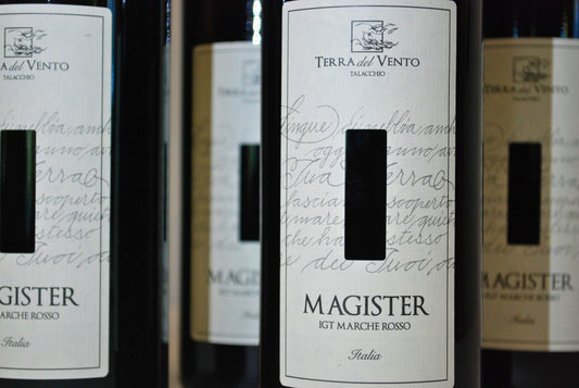 Vino rosso "Magister"
